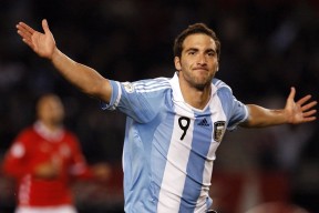 开云官网2026-波兰硬仗取胜巴萨，京多安，那个在诺坎普奏响东欧铁骑进行曲的人