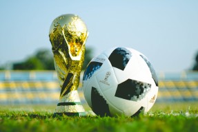 开云体育登录-新王当立，2026世界杯A组关键战，美国大胜巴西，佩德里带队点燃北美足球革命