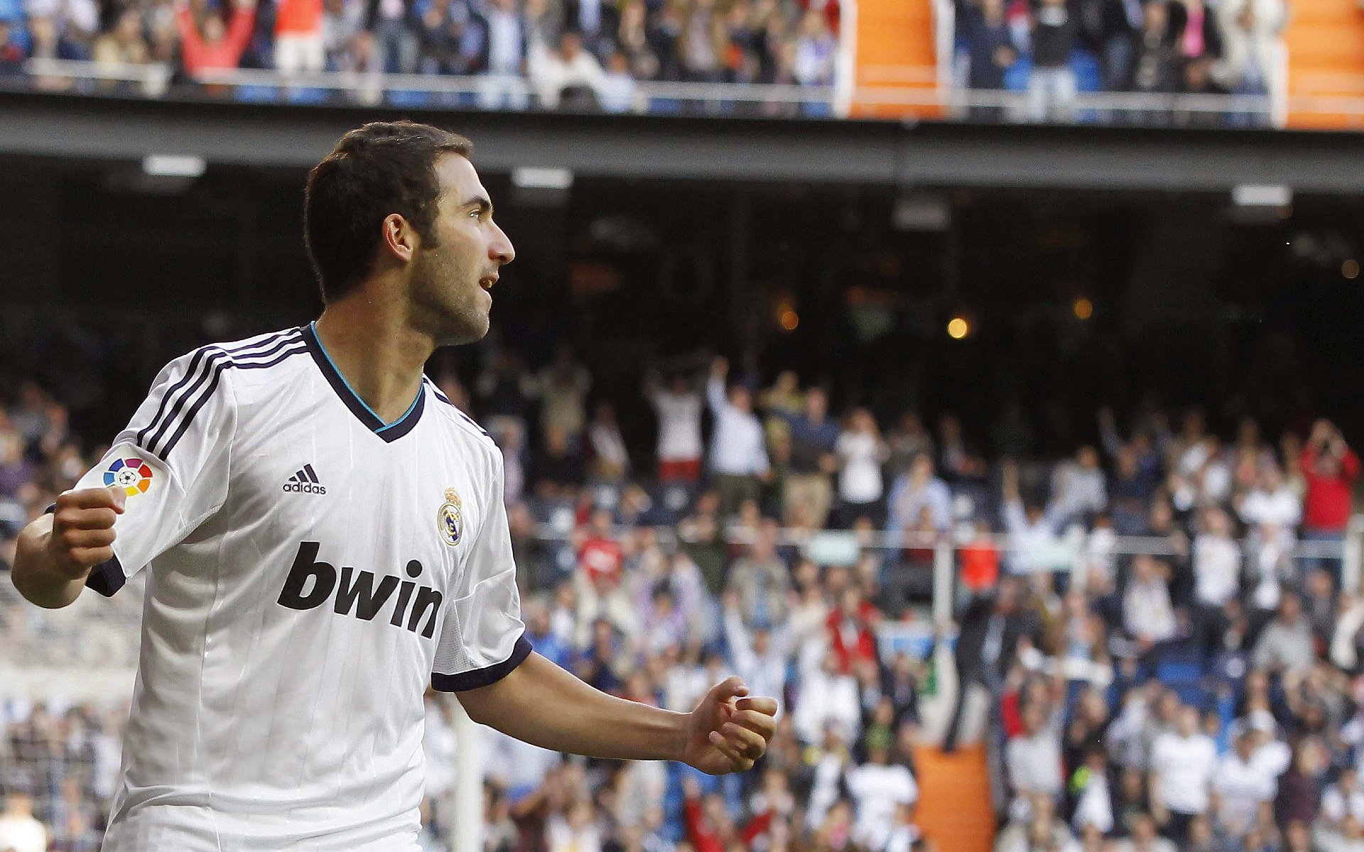 欧冠半决赛之夜，当布鲁诺的评分拉满，我们究竟在赞美什么？